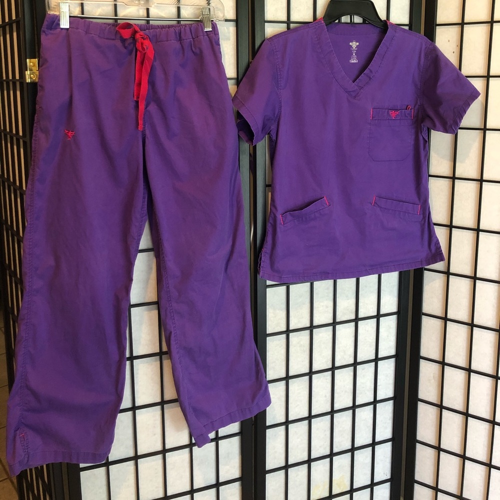 Scrub set!